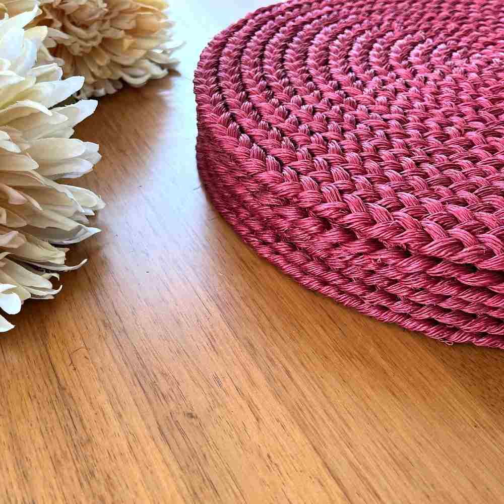 burgundy tabe