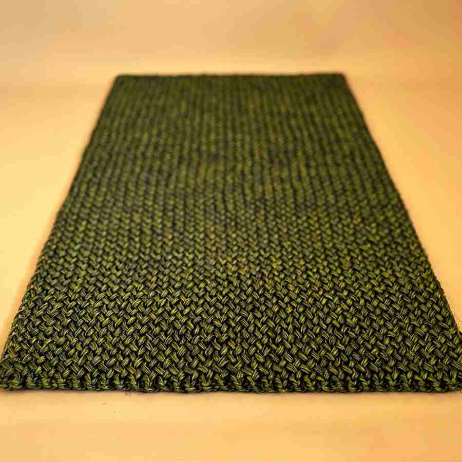 green rug