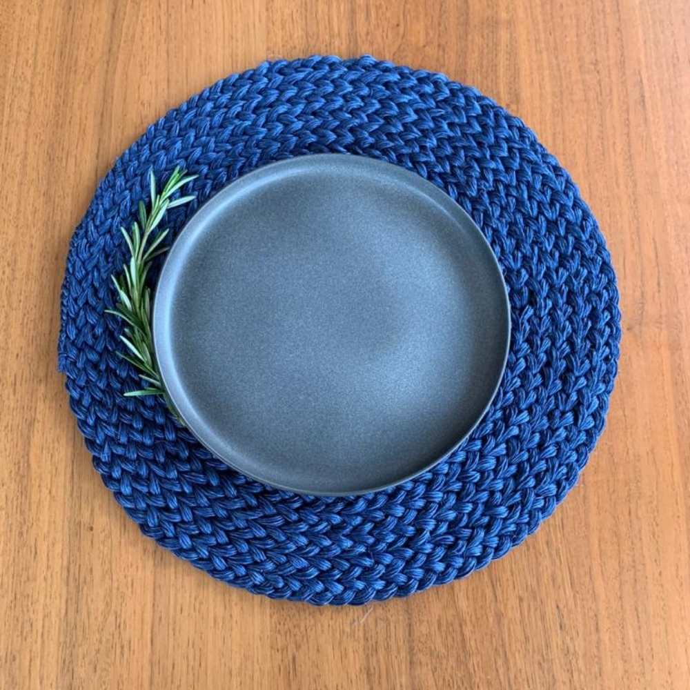 blue table mat